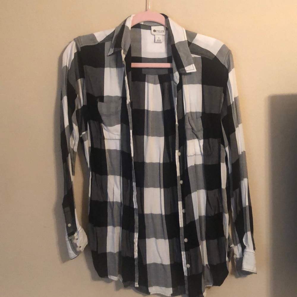 ✨ HOST PICK✨ Black & White Flannel